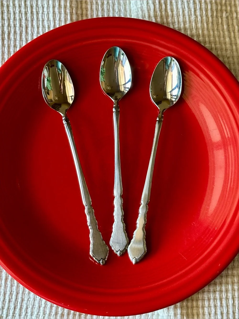 Oneida Satinique Discontinued 3 Ice Tea Spoons Preowned